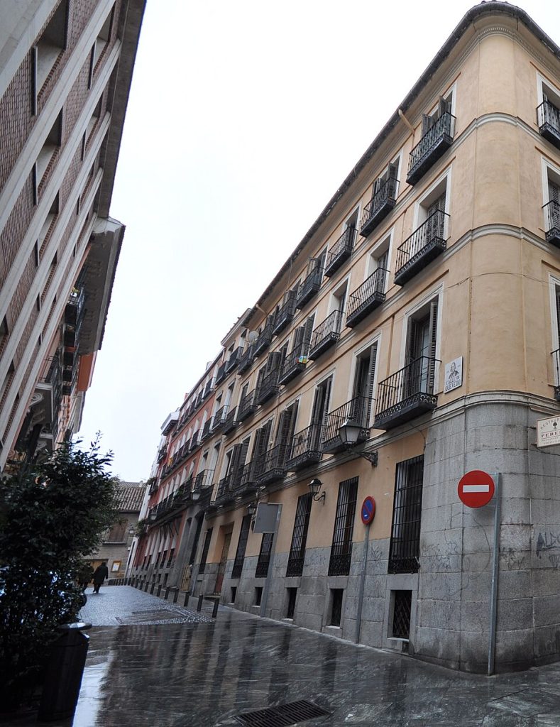 Retrato de Miguel de Cervantes en el Barrio de las Letras