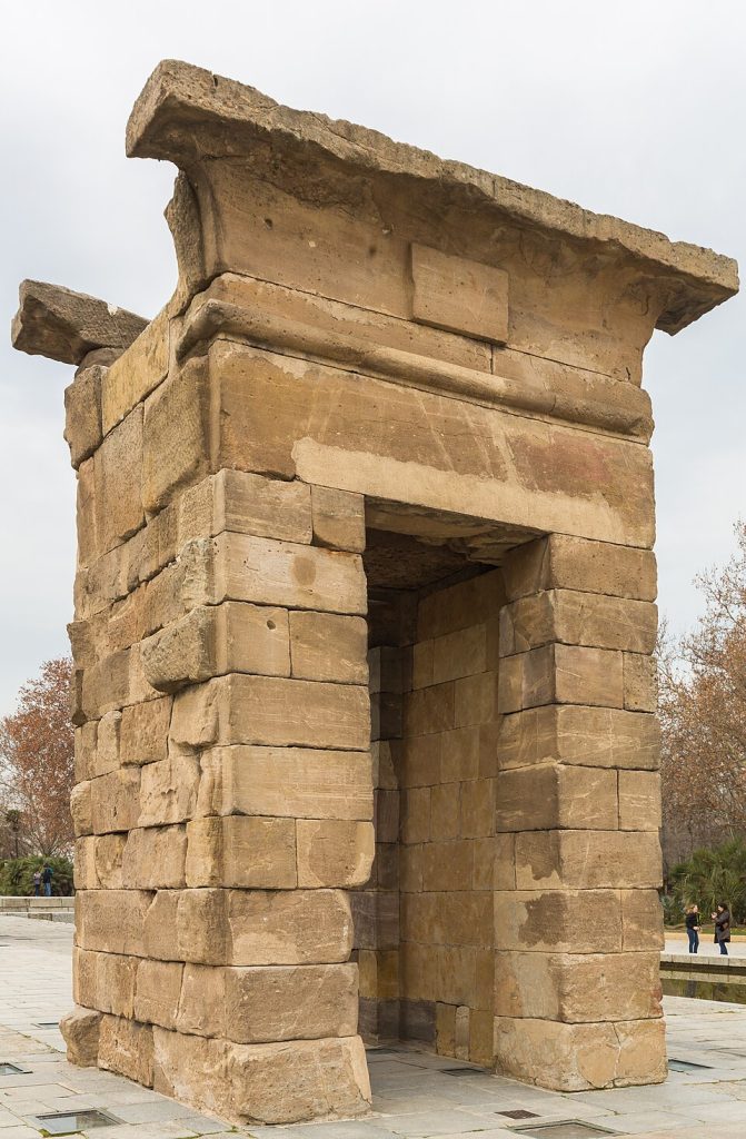 Templo de Debod en Madrid, un monumento con historia egipcia.