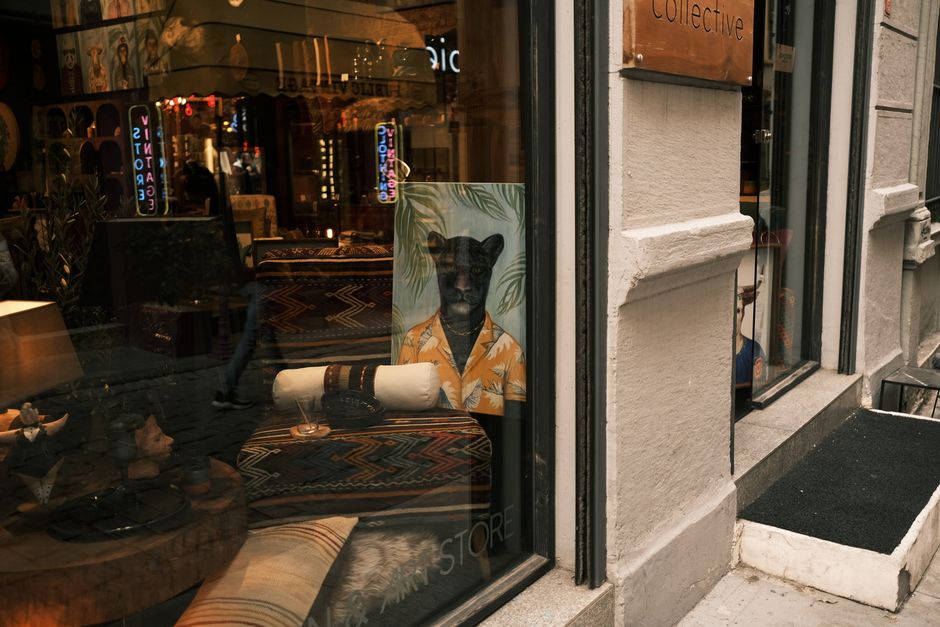 Persona comprando en Chueca