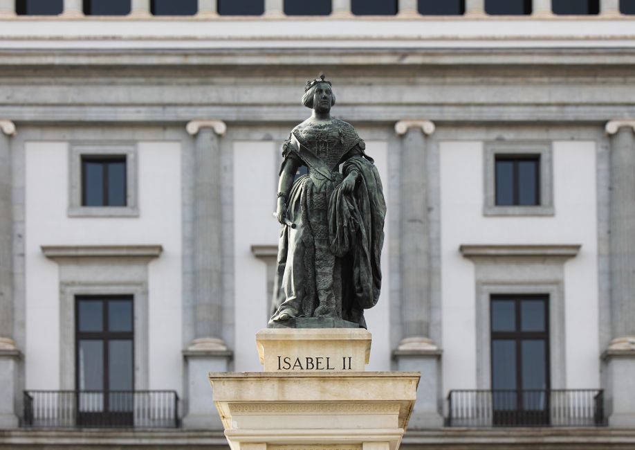 Retrato histórico de la Reina Isabel II de España en Madrid